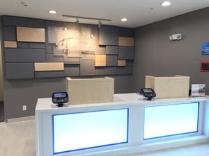 thumbnail: Business center