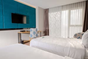 thumbnail: Room