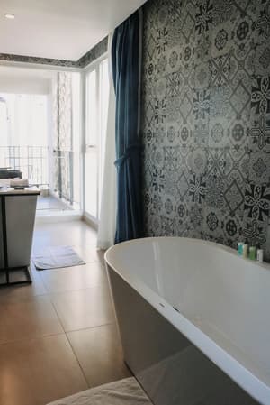 thumbnail: Bathroom