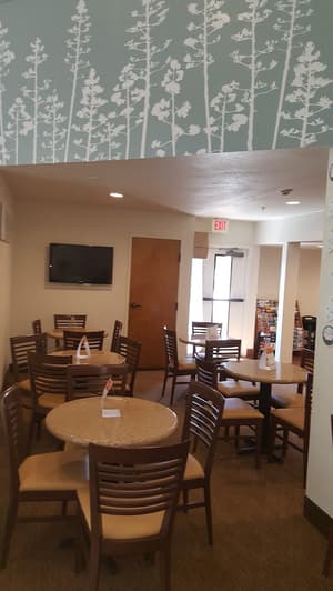 thumbnail: Breakfast area