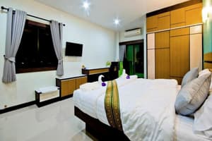 thumbnail: Room
