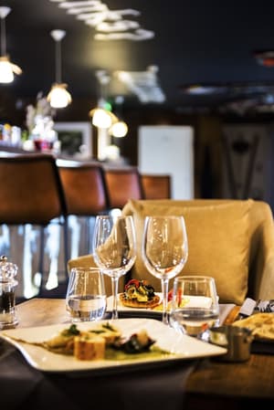 thumbnail: Restaurant