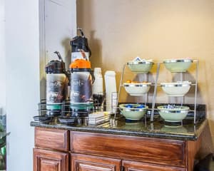 thumbnail: Breakfast area
