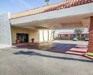 thumbnail: Exterior