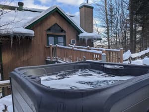 thumbnail: Outdoor spa tub