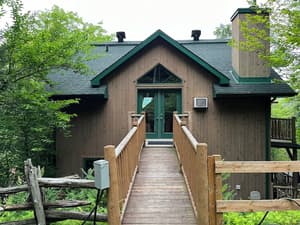 thumbnail: Exterior