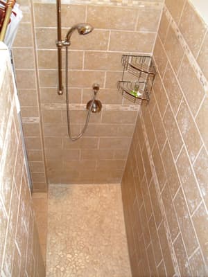 thumbnail: Bathroom shower