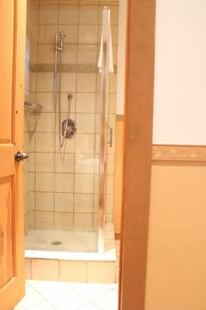 thumbnail: Bathroom shower