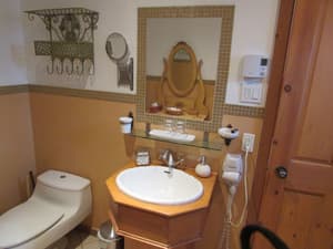thumbnail: Bathroom sink