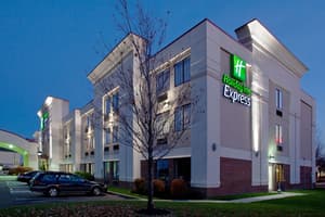 Holiday Inn Express Hotel & Suites Grove City