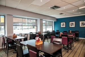 thumbnail: Restaurant