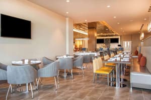 thumbnail: Dining