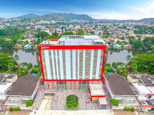 thumbnail: Front of property