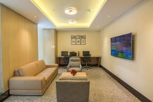 thumbnail: Business center