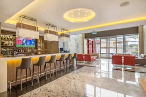 thumbnail: Bar (on property)
