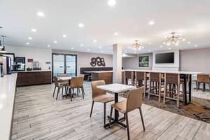 thumbnail: Breakfast area