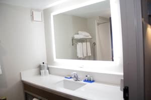 thumbnail: Bathroom sink