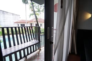 thumbnail: Exterior