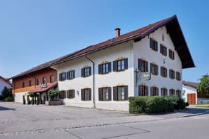 thumbnail: Exterior