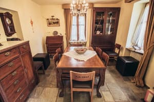 thumbnail: In-room dining