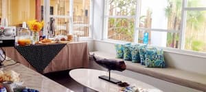 thumbnail: Breakfast area