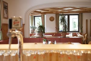 thumbnail: Bar (on property)
