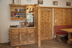 thumbnail: Interior detail