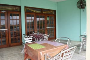 thumbnail: Breakfast area