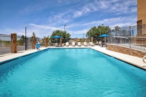 thumbnail: Pool