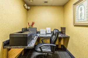 thumbnail: Business center