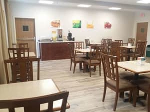 thumbnail: Breakfast area