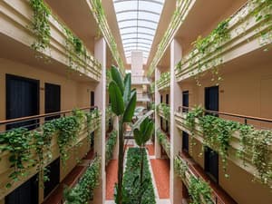 thumbnail: General view