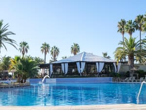 thumbnail: Pool
