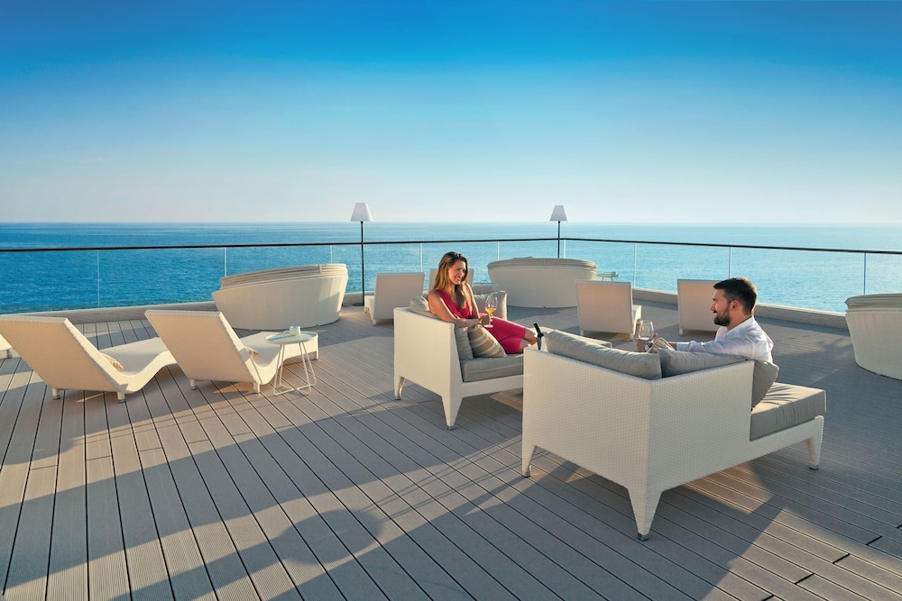 Sundeck