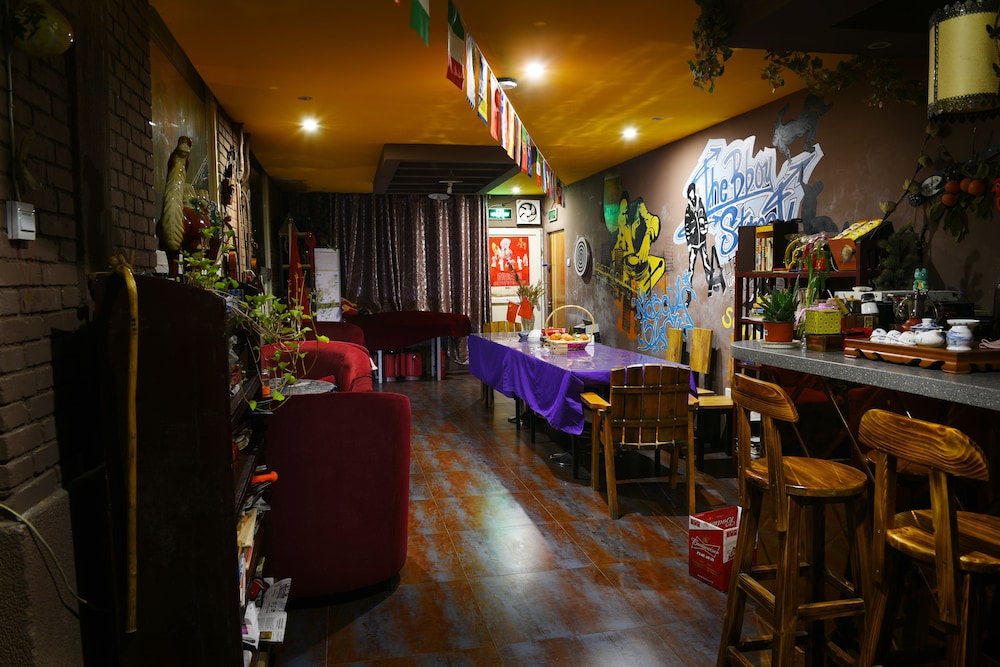 Food court