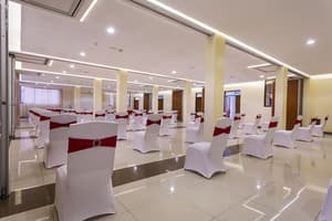 thumbnail: Business center
