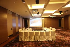 thumbnail: Banquet hall