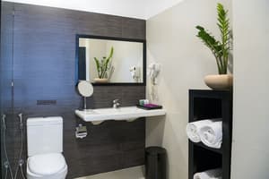 thumbnail: Bathroom