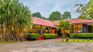 thumbnail: Property entrance