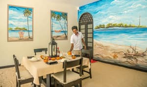 thumbnail: Dining
