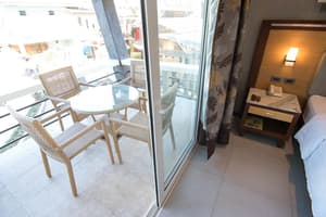 thumbnail: Balcony