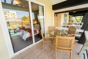 thumbnail: Balcony