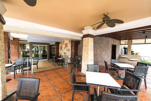 thumbnail: Restaurant