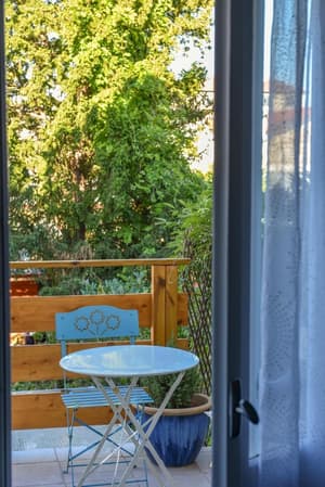 thumbnail: Balcony