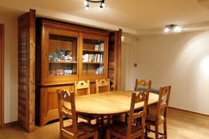 thumbnail: Breakfast area