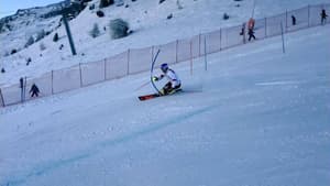 thumbnail: Skiing