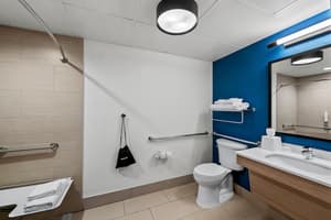 thumbnail: Bathroom shower