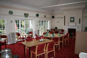 thumbnail: Restaurant
