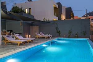 thumbnail: Outdoor pool