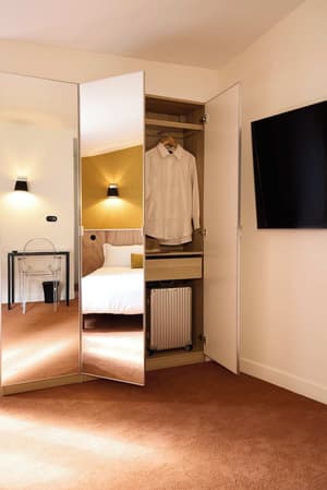 thumbnail: Room